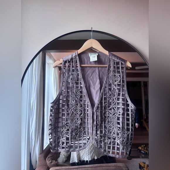 VINTAGE | seasons silk vest | size medium - Picture 2 of 5